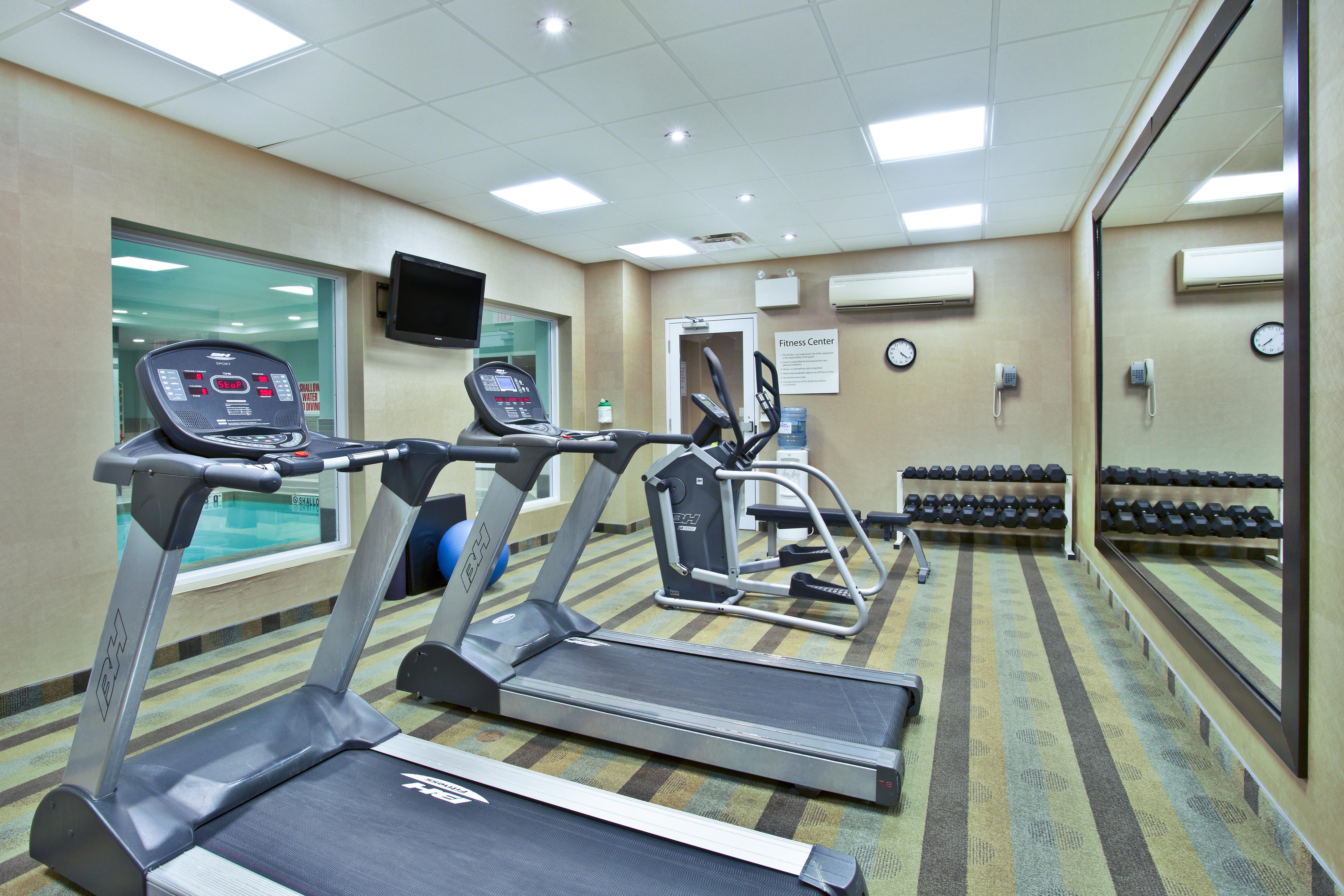 Holiday Inn Express Kingston Central By Ihg Exterior photo