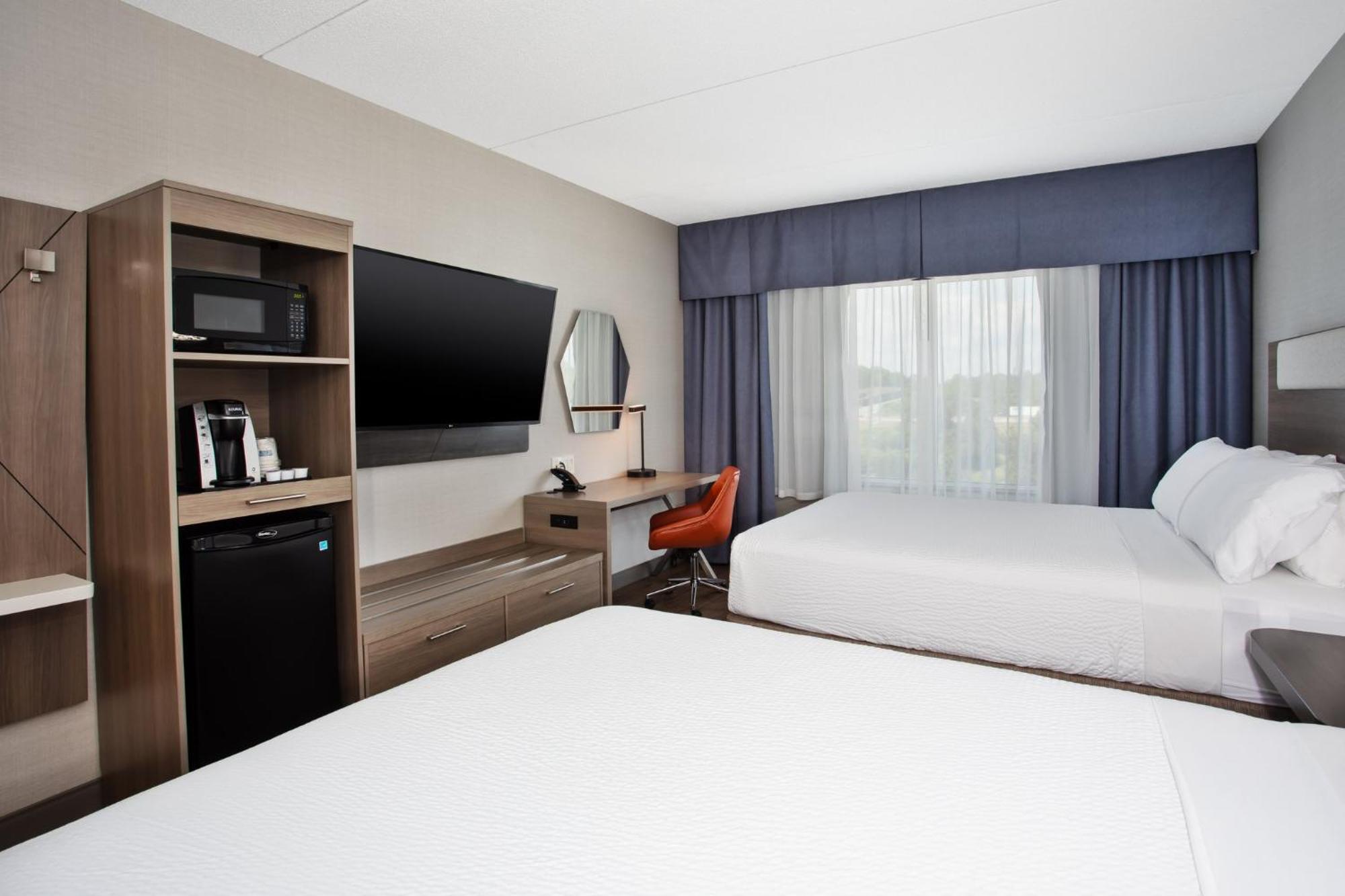 Holiday Inn Express Kingston Central By Ihg Exterior photo